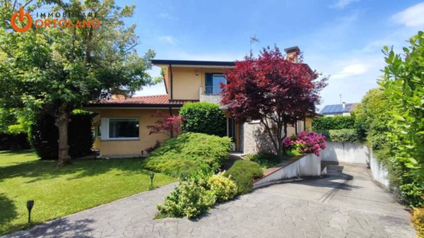 casa indipendente in vendita a Sagrado
