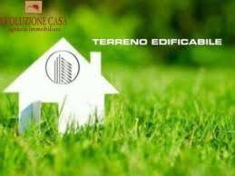 terreno edificabile in vendita a Sagrado