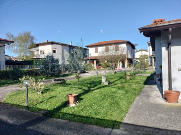 appartamento in vendita a Sagrado