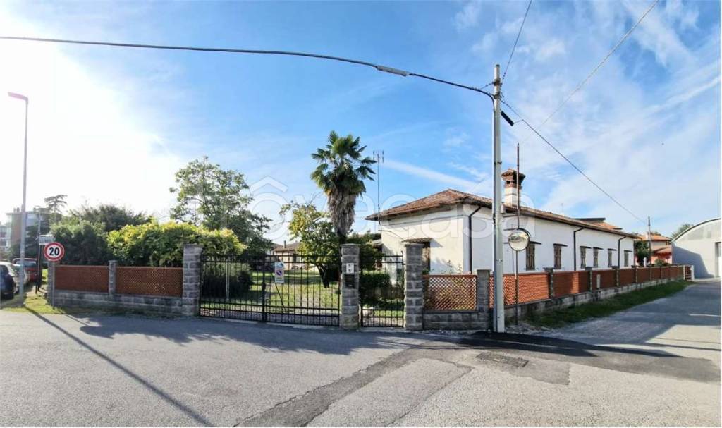 casa indipendente in vendita a Sagrado