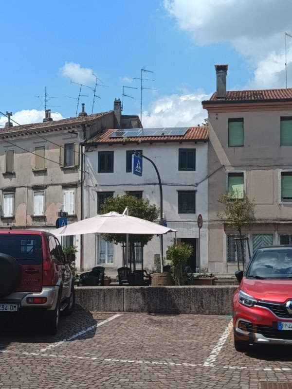 casa indipendente in vendita a Sagrado