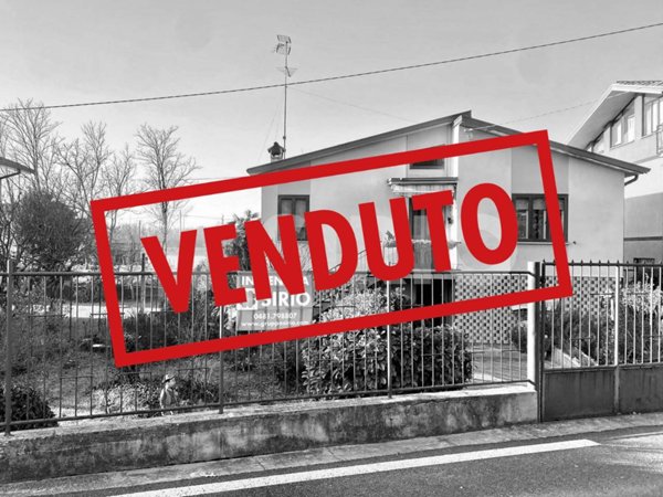 casa indipendente in vendita a Sagrado