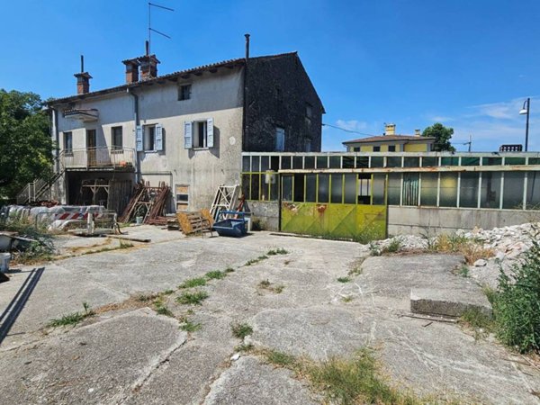 casa indipendente in vendita a Sagrado
