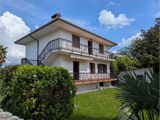 casa indipendente in vendita a Sagrado