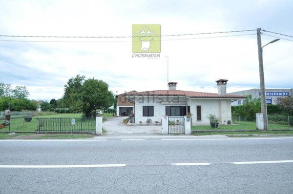 casa indipendente in vendita a San Canzian d'Isonzo in zona Pieris
