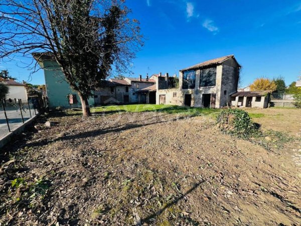 casa indipendente in vendita a San Canzian d'Isonzo in zona Pieris