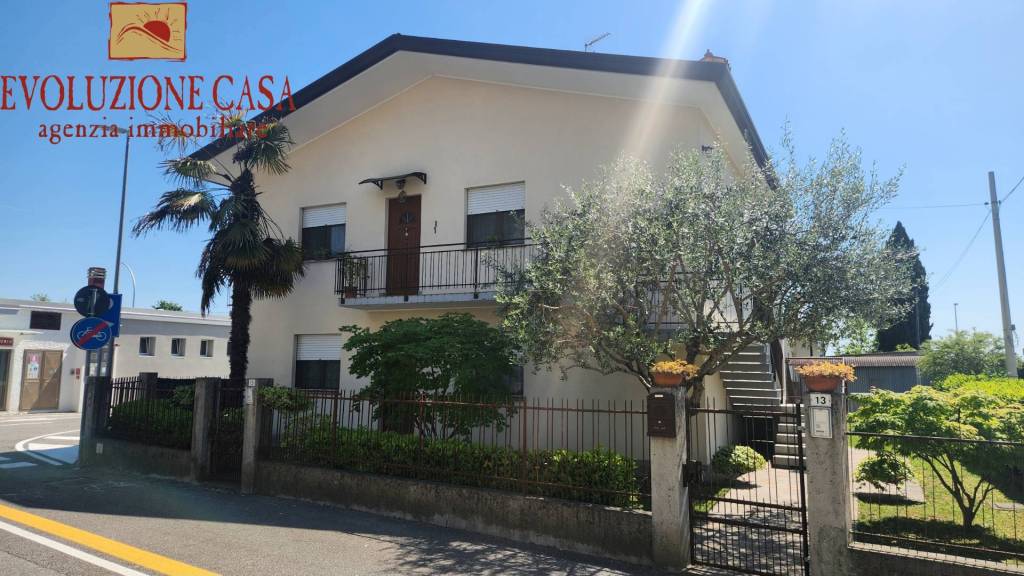 casa indipendente in vendita a San Canzian d'Isonzo in zona Pieris