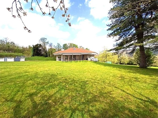 casa indipendente in vendita a San Floriano del Collio