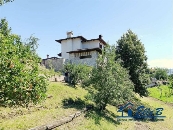 casa indipendente in vendita a San Floriano del Collio