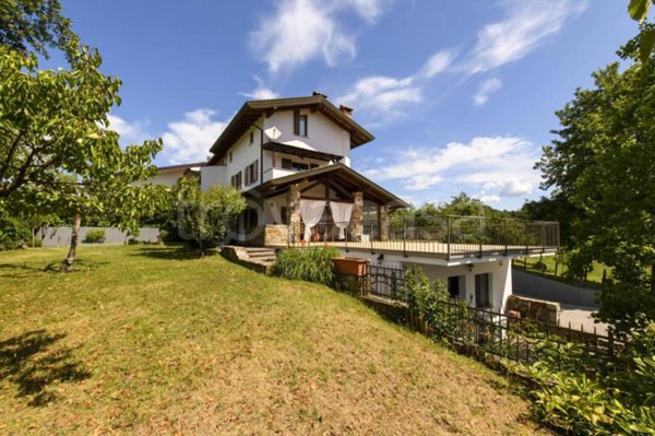 casa indipendente in vendita a San Floriano del Collio