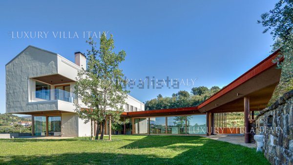 casa indipendente in vendita a San Floriano del Collio