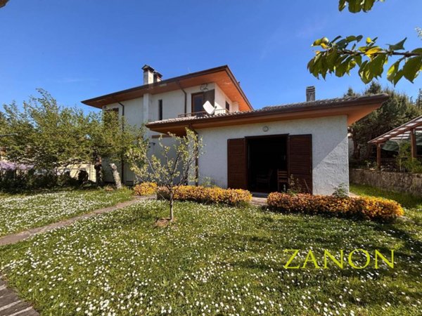 casa indipendente in vendita a San Floriano del Collio