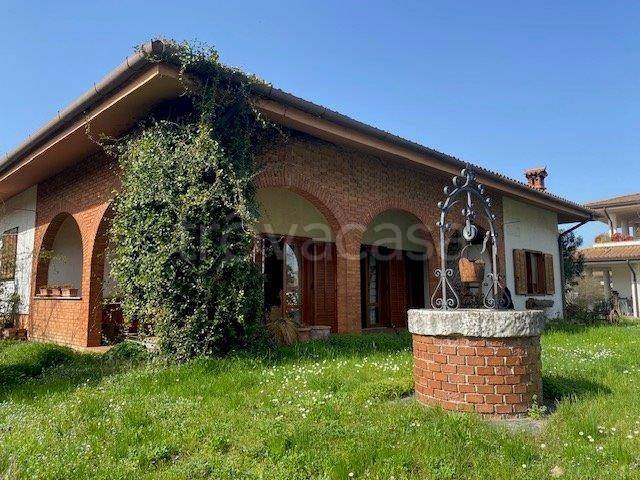 casa indipendente in vendita a San Lorenzo Isontino