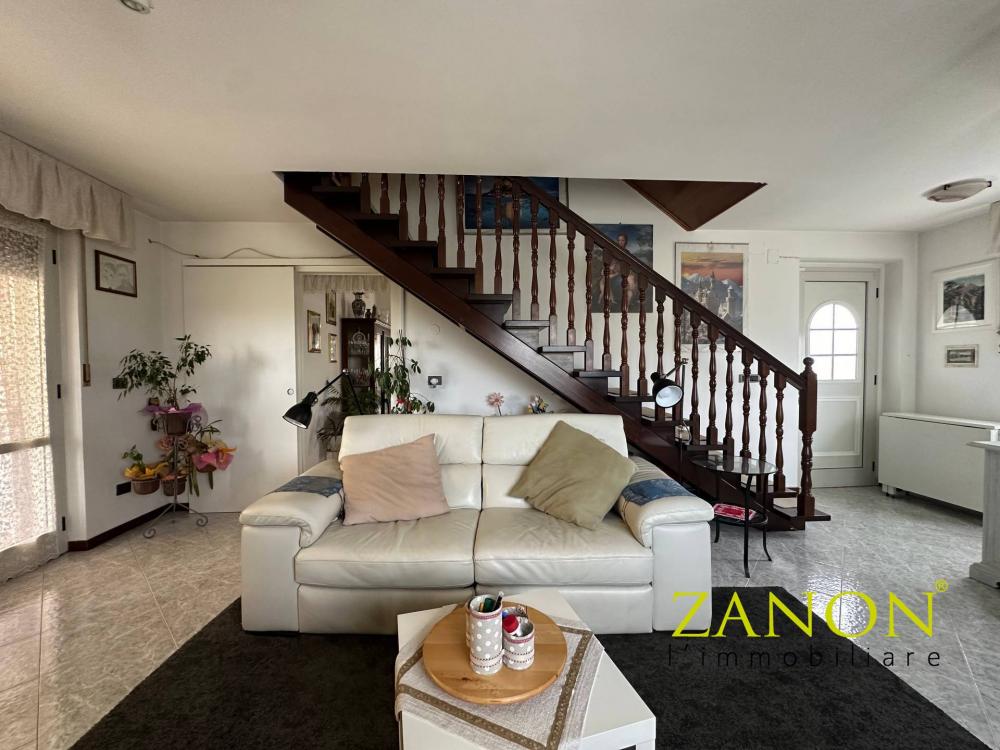 casa indipendente in vendita a San Lorenzo Isontino