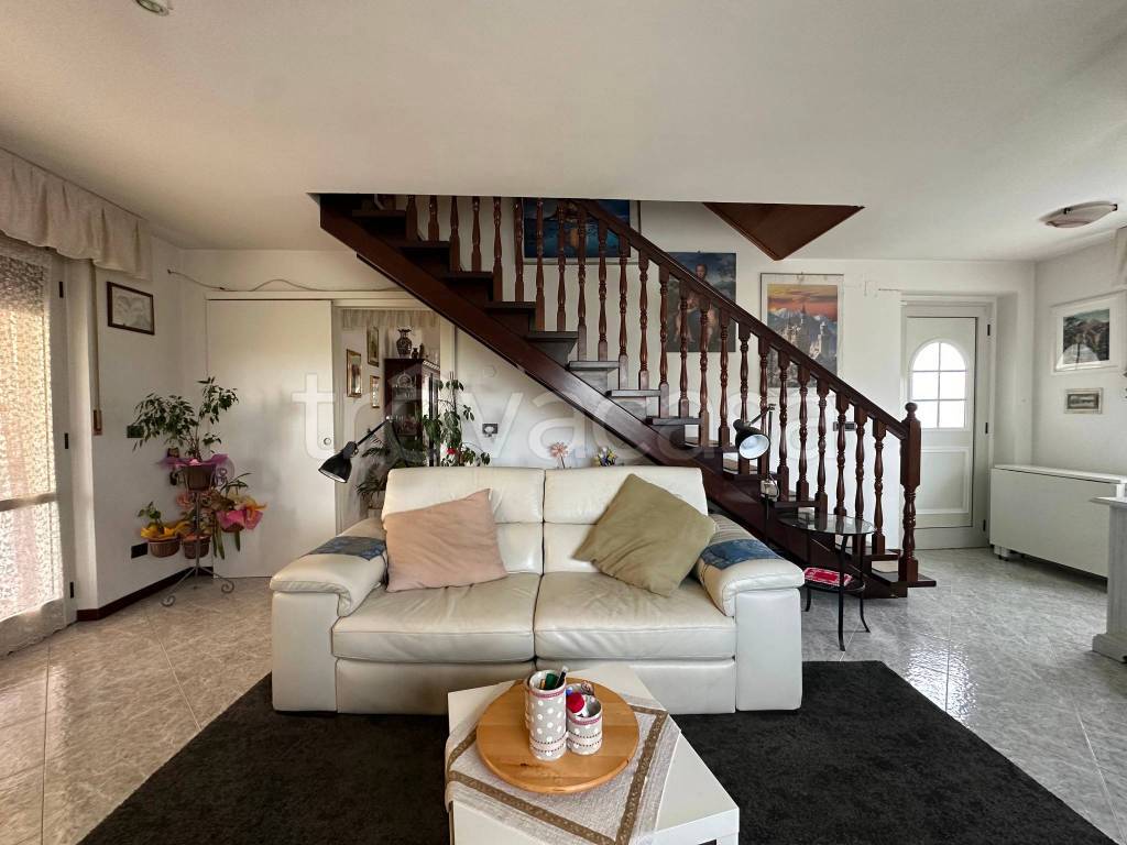 casa indipendente in vendita a San Lorenzo Isontino