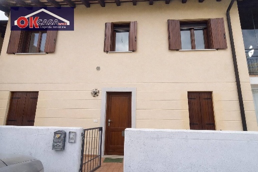 casa indipendente in vendita a San Lorenzo Isontino
