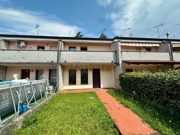 casa indipendente in vendita a San Lorenzo Isontino