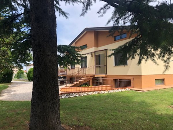 casa indipendente in vendita a Savogna d'Isonzo