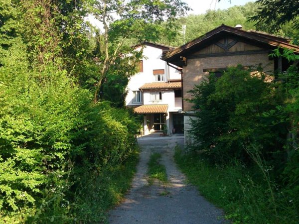 negozio in vendita a Savogna d'Isonzo in zona Gabria