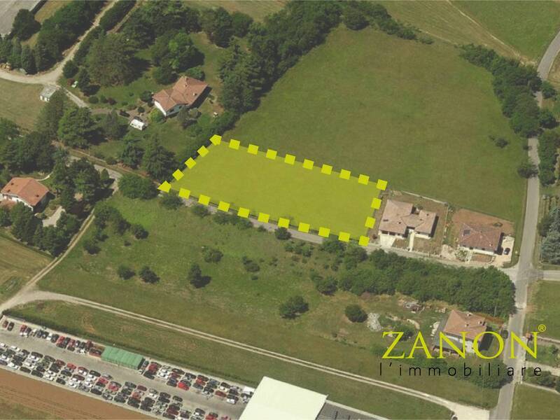 terreno edificabile in vendita a Savogna d'Isonzo in zona Peci