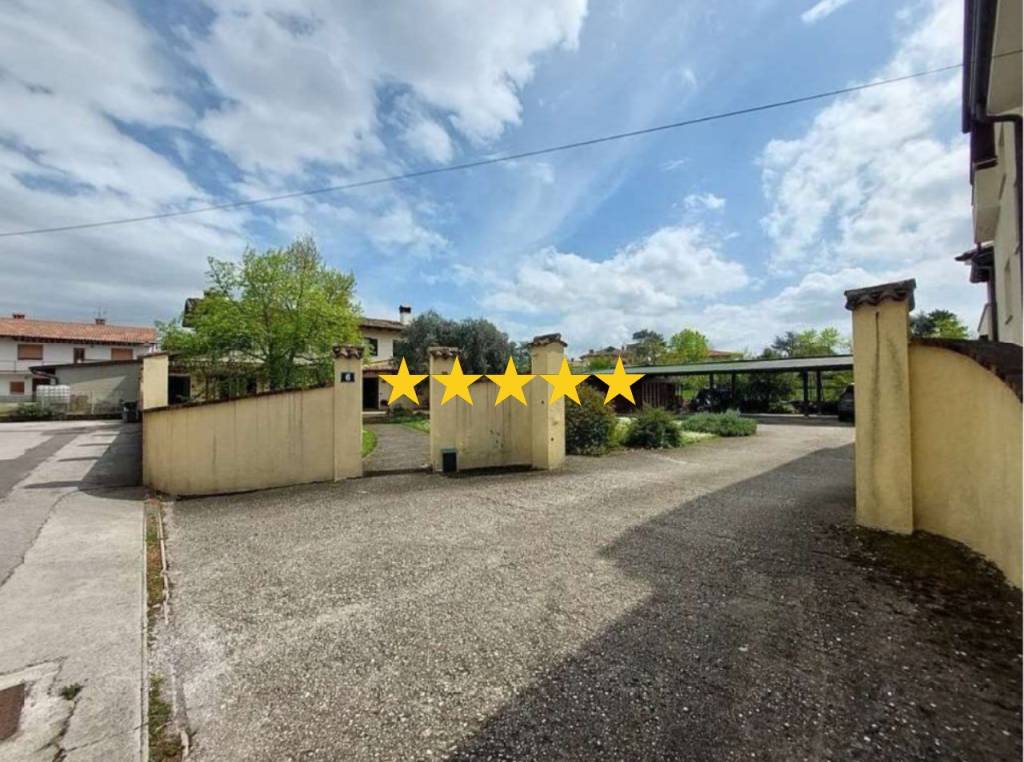casa indipendente in vendita a Savogna d'Isonzo