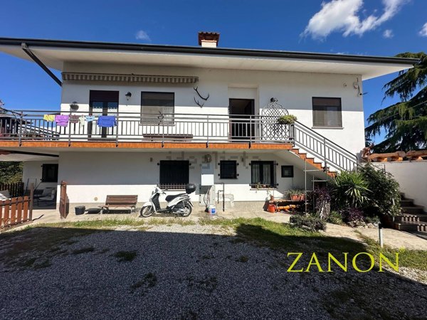casa indipendente in vendita a Savogna d'Isonzo in zona Rubbia