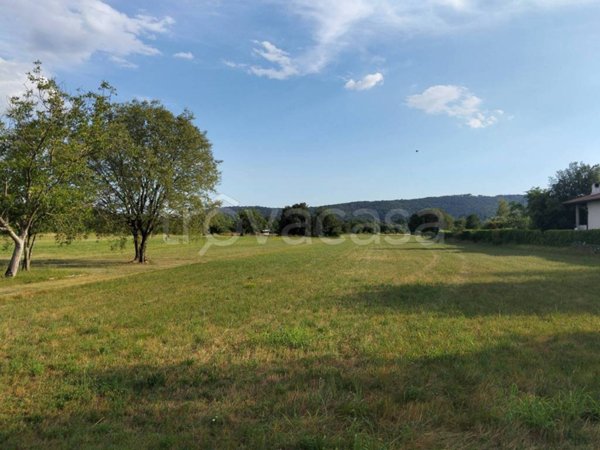 terreno edificabile in vendita a Savogna d'Isonzo