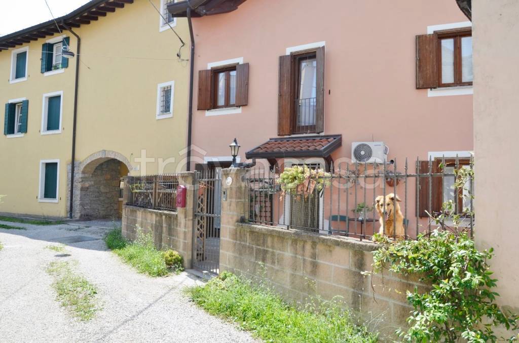 casa indipendente in vendita a Staranzano