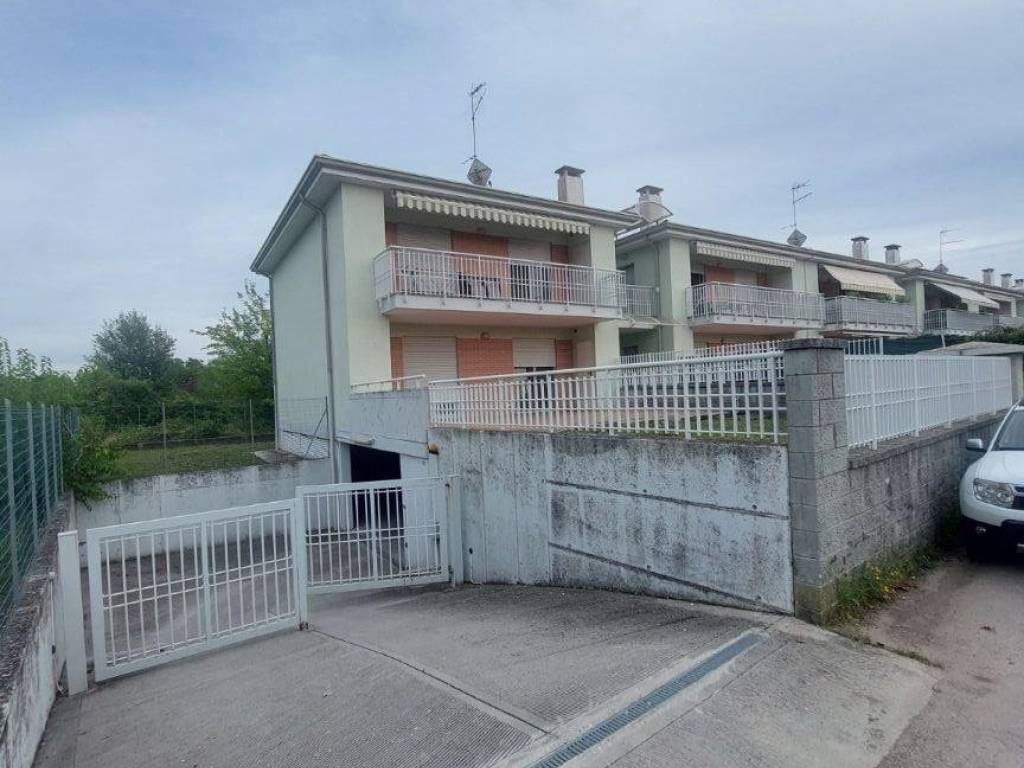 appartamento in vendita a Staranzano