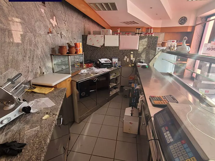 negozio in vendita a Staranzano