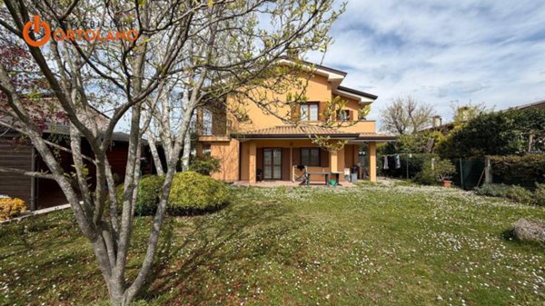 casa indipendente in vendita a Staranzano in zona Bistrigna