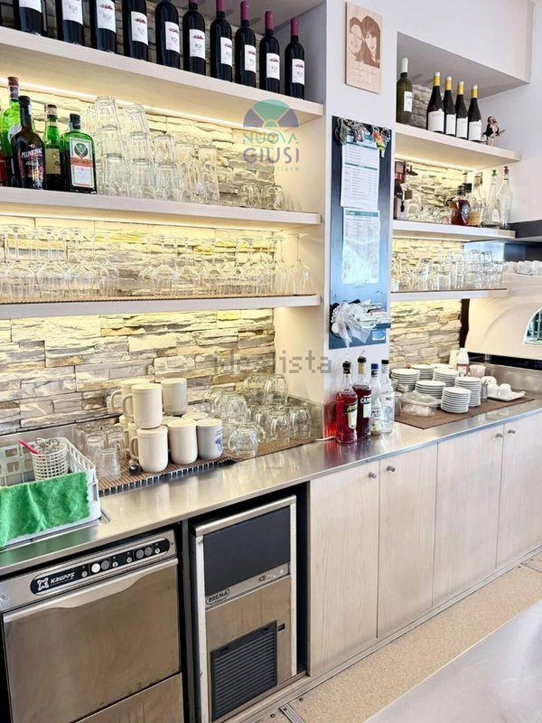 negozio in vendita a Staranzano in zona Bistrigna