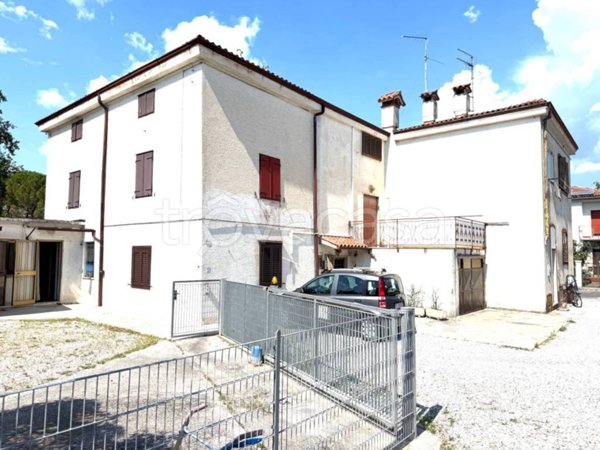 casa indipendente in vendita a Staranzano in zona Bistrigna