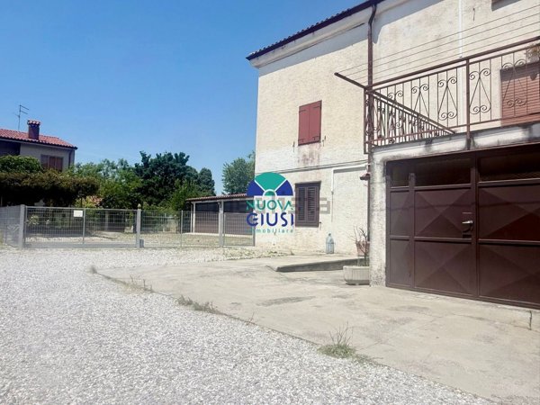 appartamento in vendita a Staranzano in zona Bistrigna