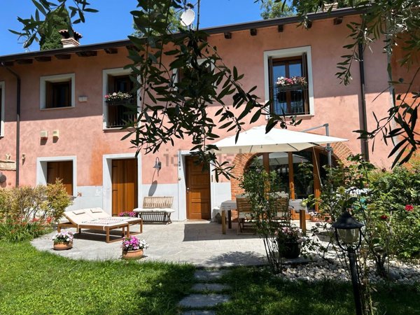 casa indipendente in vendita a Staranzano in zona Bistrigna