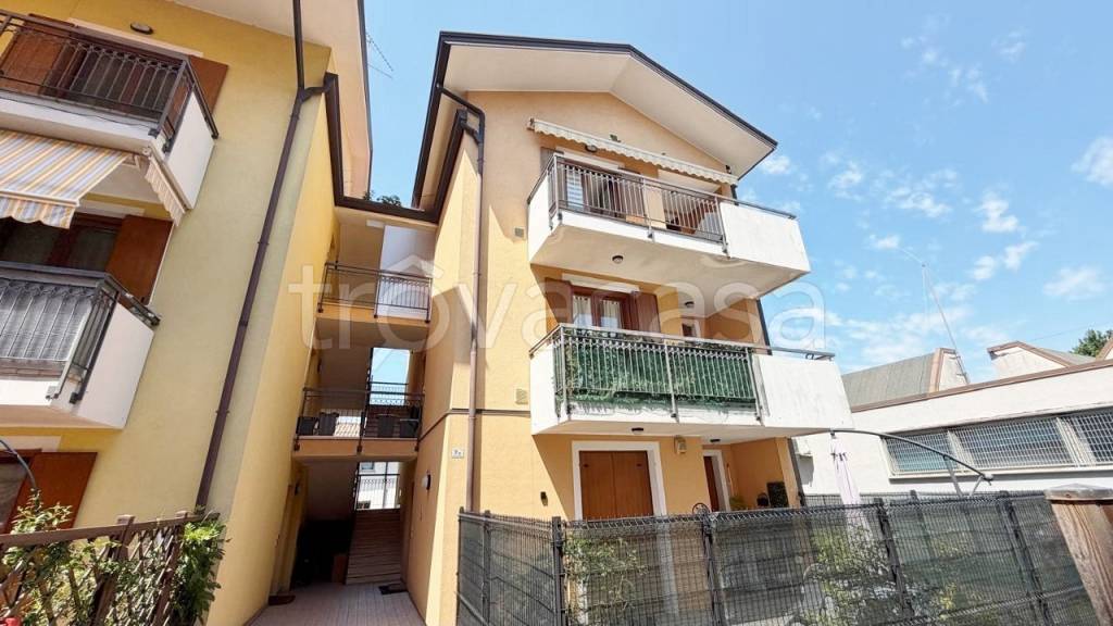 appartamento in vendita a Staranzano in zona Bistrigna