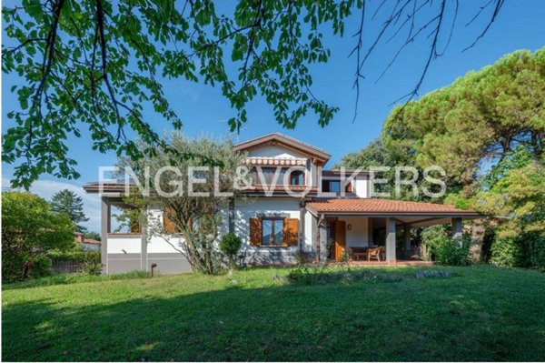 casa indipendente in vendita a Staranzano in zona Bistrigna