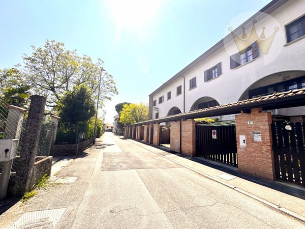 casa indipendente in vendita a Staranzano in zona Bistrigna
