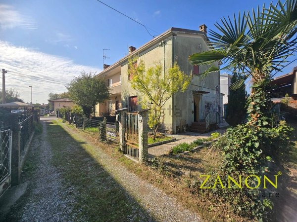 casa indipendente in vendita a Turriaco