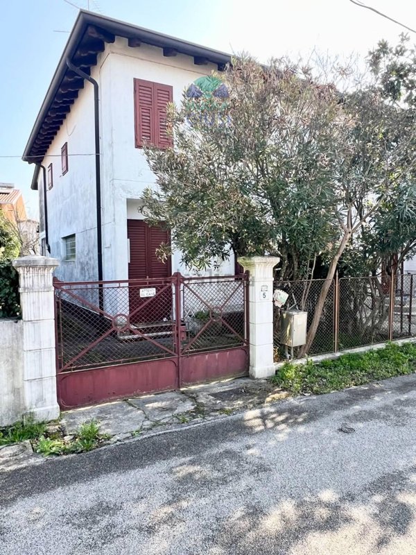 casa indipendente in vendita a Turriaco