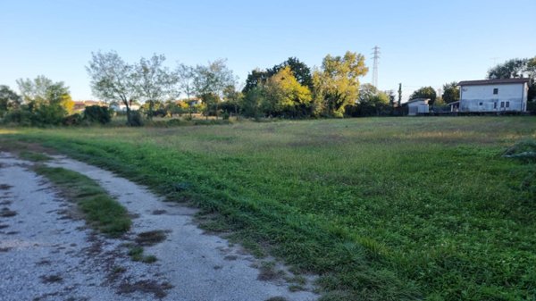 terreno agricolo in vendita a Turriaco