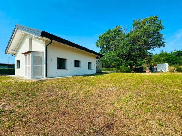 casa indipendente in vendita a Turriaco