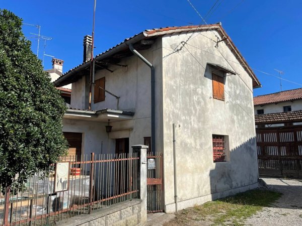 casa indipendente in vendita a Turriaco