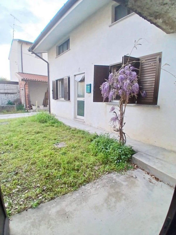 casa indipendente in vendita a Villesse