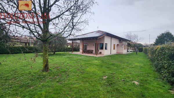 casa indipendente in vendita a Villesse