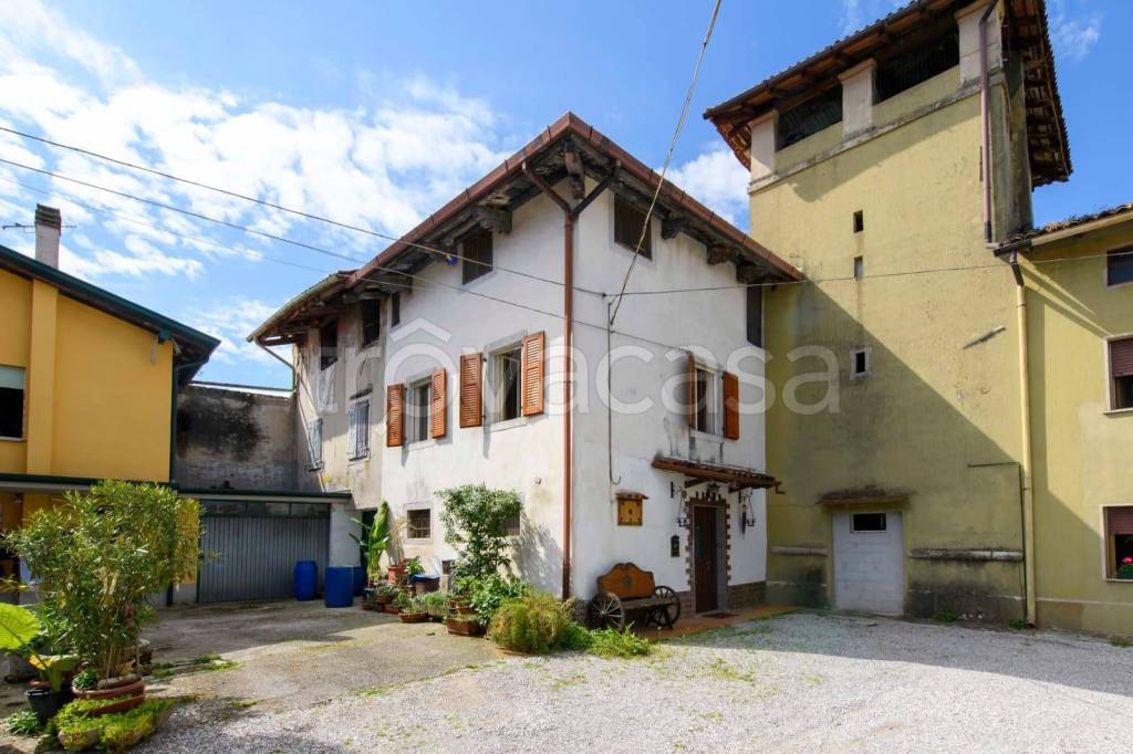 casa indipendente in vendita a Villesse