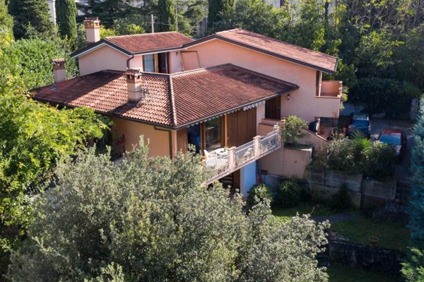 casa indipendente in vendita a Duino Aurisina in zona Duino