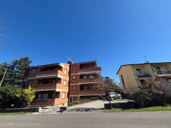 appartamento in vendita a Duino Aurisina in zona Aurisina Cave
