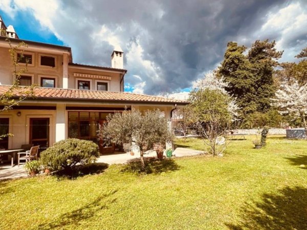 casa indipendente in vendita a Duino Aurisina in zona Sistiana
