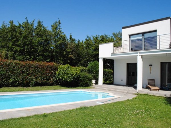 casa indipendente in vendita a Duino Aurisina in zona Duino